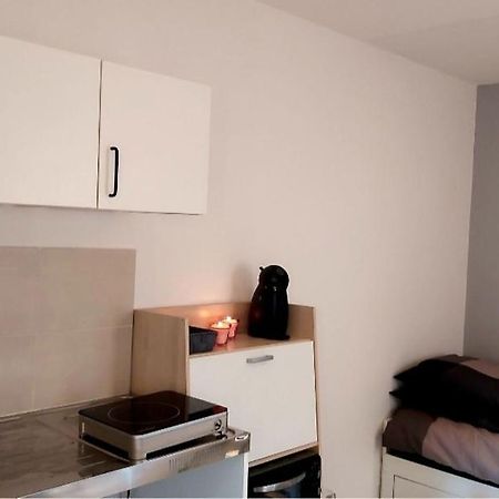 Studio Prive Attenant Villa Piscine 马赛 外观 照片